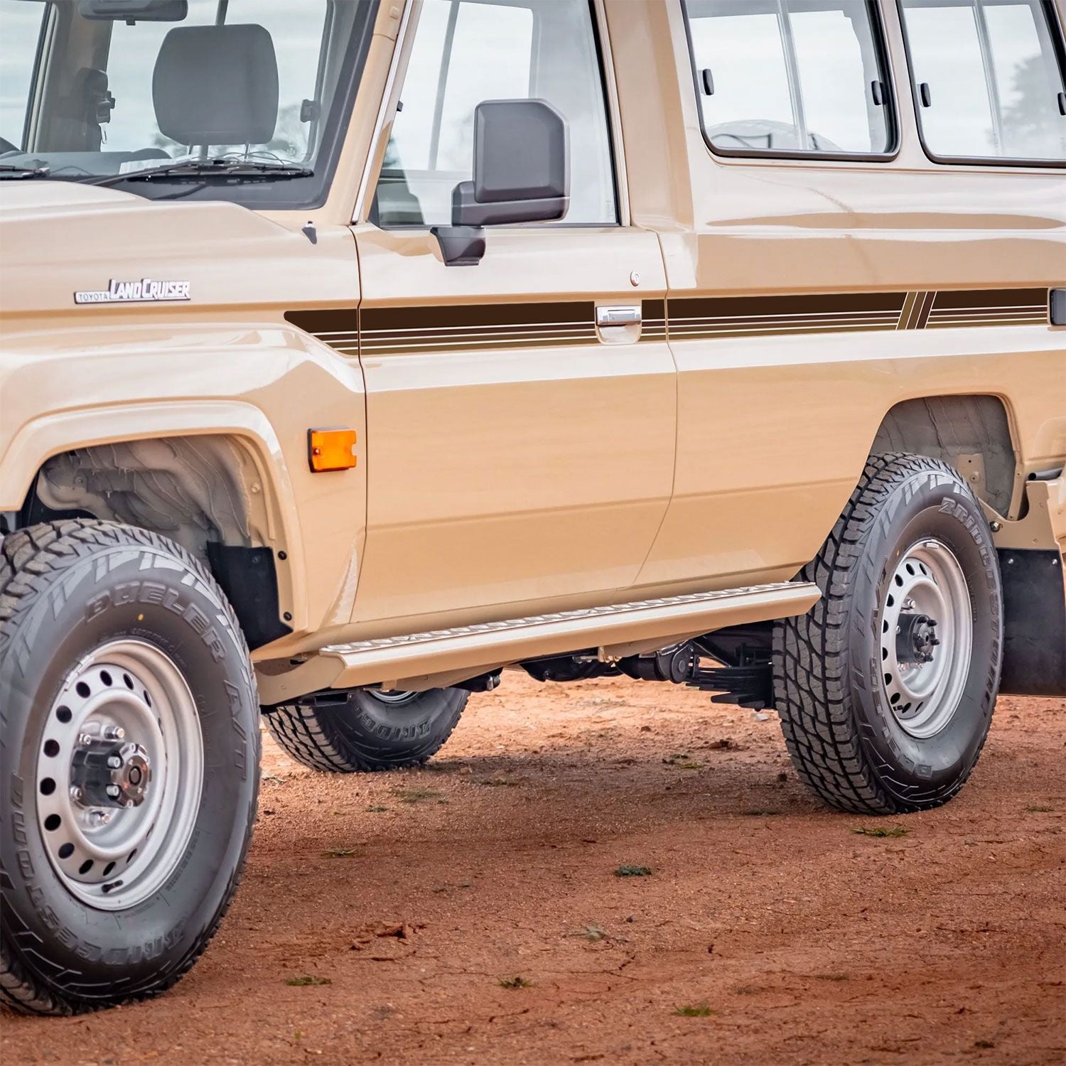70 Series Land Cruiser Decal Body Stripe Kit (Mount Isa) - 78 Series Troop Carrier (1999-)